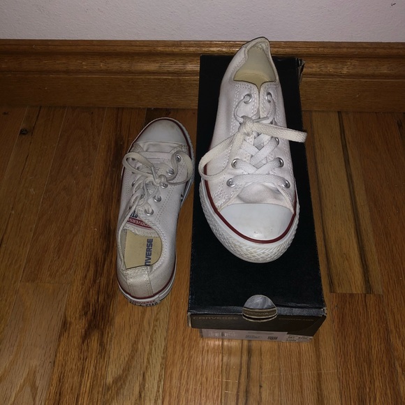 Youth sized converse all stars - Picture 4 of 5